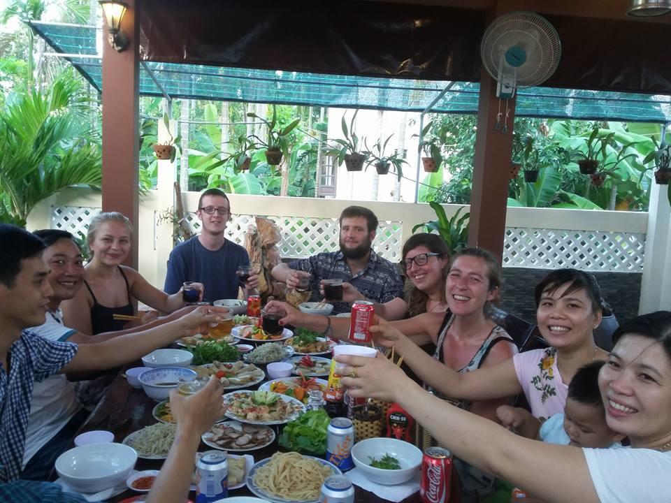 Village Love Homestay Хойан Экстерьер фото