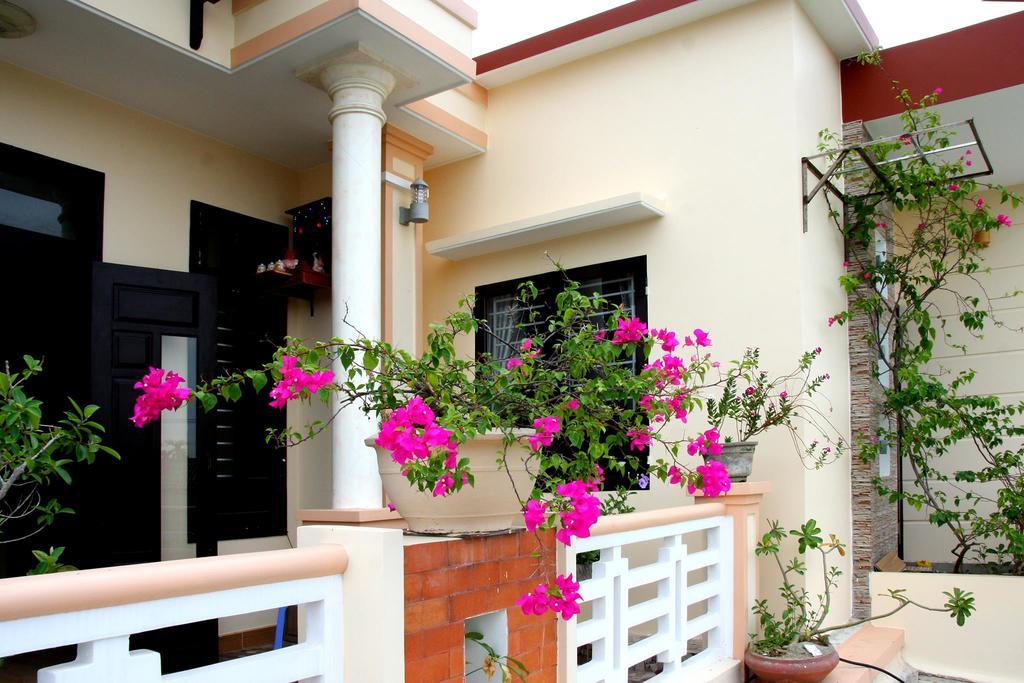 Village Love Homestay Хойан Экстерьер фото